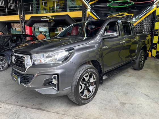 TOYOTA HILUX 2.8 SRV 4X4 CD 16V DIESEL 4P AUTOMÁTICO